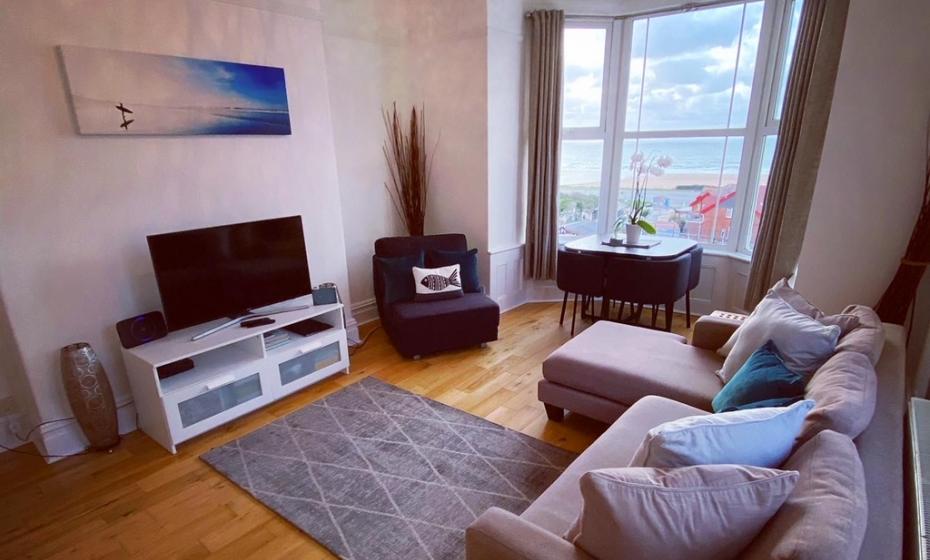 Cosy living area in Seablue View Apartment Woolacombe with outstanding beach views