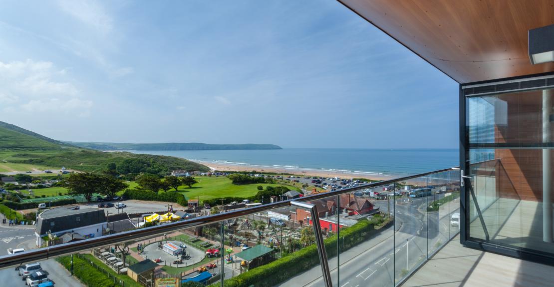 Byron Holiday Lets Woolacombe Luxury Self Catering Apartments close to the beach with sea views