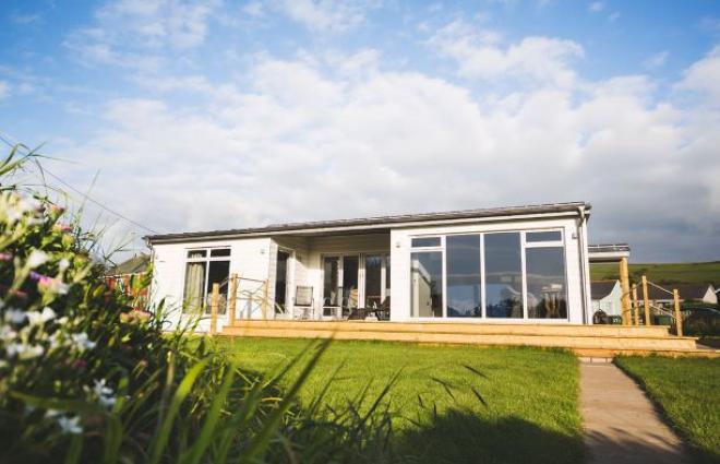 Croyde Holiday Bungalow close to the beach self catering 