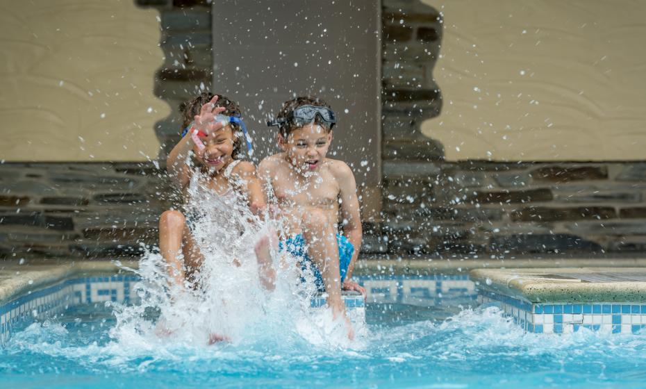 Easewell Farm heated indoor pool