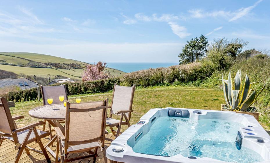 holidaycottages.co.uk Woolacombe holiday home with hot tub north devon