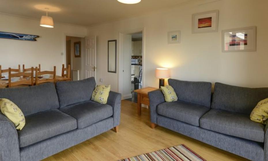 Belle Vue Apartment self catering sleeping 4, close to Woolacombe beach and village, perfect for families