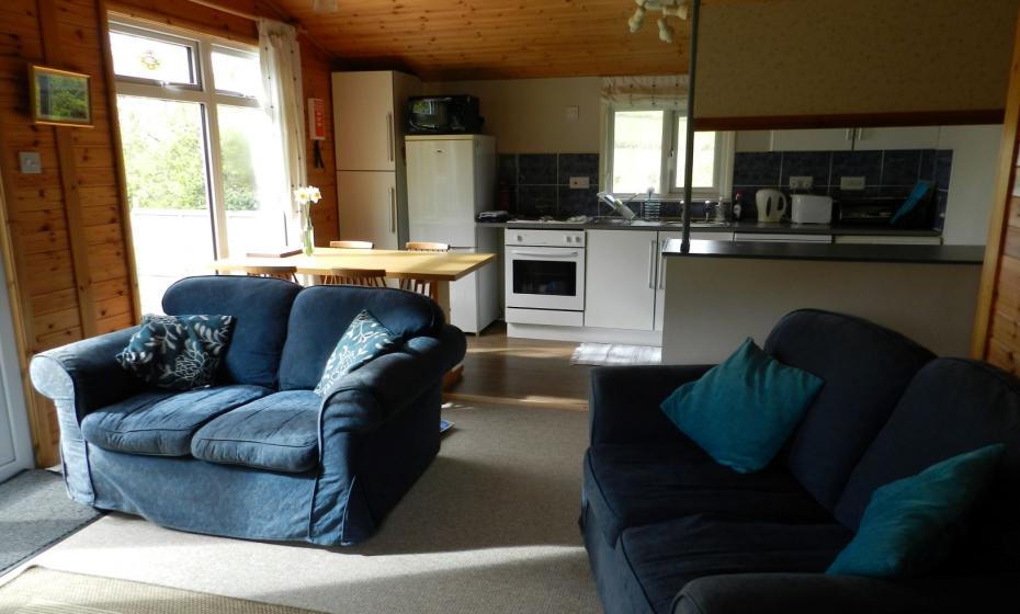 The Chalet In Croyde Lounge Kitchen Self Catering Holiday Accommodation