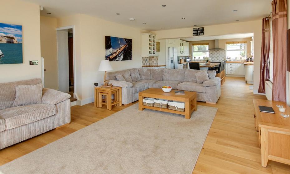 Hazelmere Holiday House in Woolacombe with large lounge and sea views