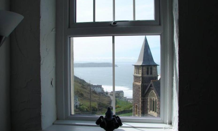 Sea Breeze Retreat Mortehoe Self Catering Apartment with sea views