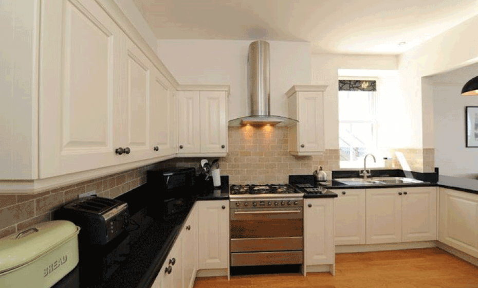 Seacroft Holiday Cottage Mortehoe Fully Equipped Kitchen Stunning Sea Views 