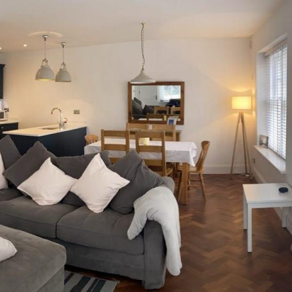 Self Catering accommodation in the heart of Woolacombe village, close to the beach