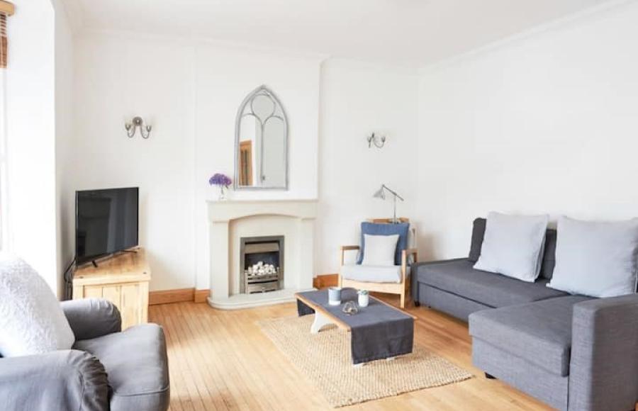 Dudley House Self-Catering in the heart of Woolacombe
