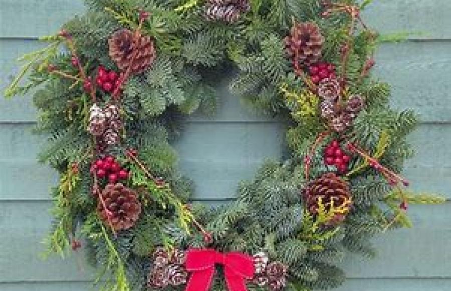 Christmas Wreath Making Workshop Woolacombe Village Hall North Devon Hospice 