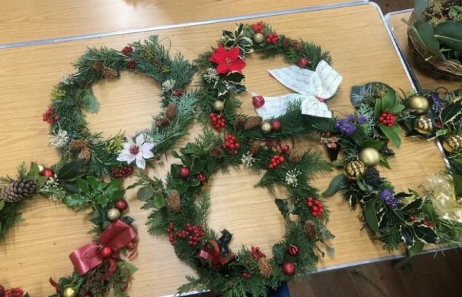 Wreath Making Workshop Woolacombe in aid of the North Devon Hospice