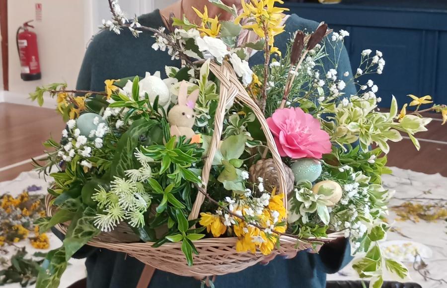 Easter Flower Workshop in aid of North Devon Hospice Woolacombe 